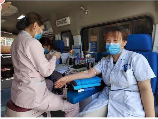 太原市迎泽区中医医院组织职工开展无常献血活动